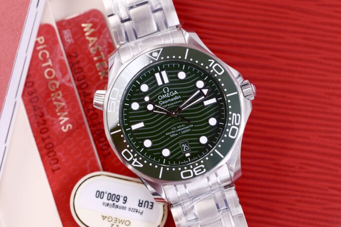 Seamaster Diver 300 M Green Dial 210.30.42.20.10.001 NEW