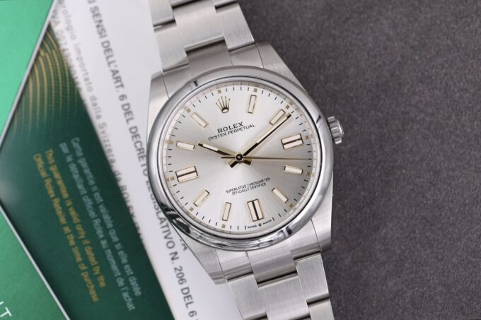 Rolex Oyster Perpetual 41 124300 Silver Dial NEW 2024