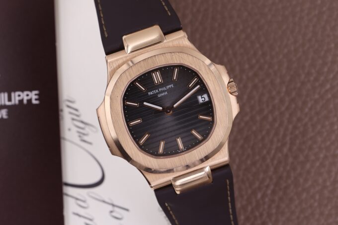 Patek Philippe Nautilus 5711R-001 Full Set Excellent Condition