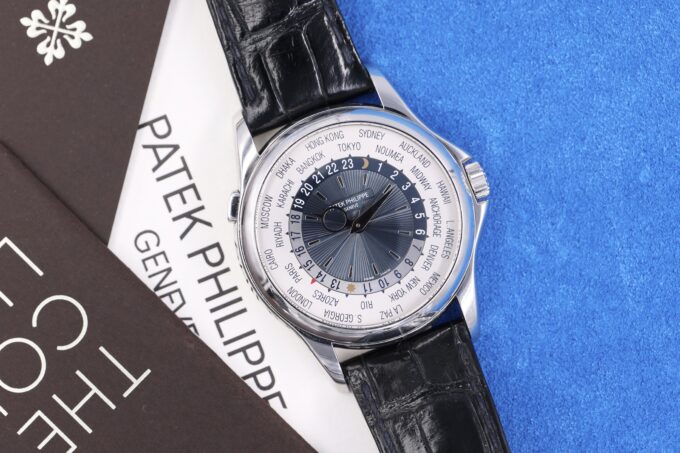 Patek Philippe World Time 5130P Platinum Dark Blue Dial Full Set Unpolished 2015